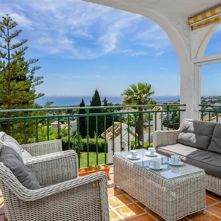 Seaview Balcony In Calahonda By Costarentals - Ref 203 Lejlighed *